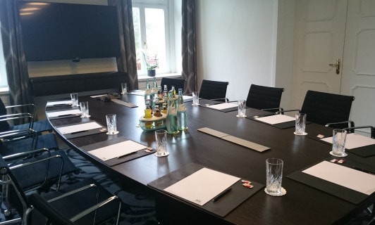 Der Boardroom 2 für Tagungen und Meetings im Schloss Fleesensee.